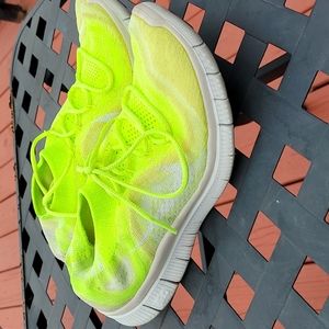 Women's Nike Free Tennis Shoes